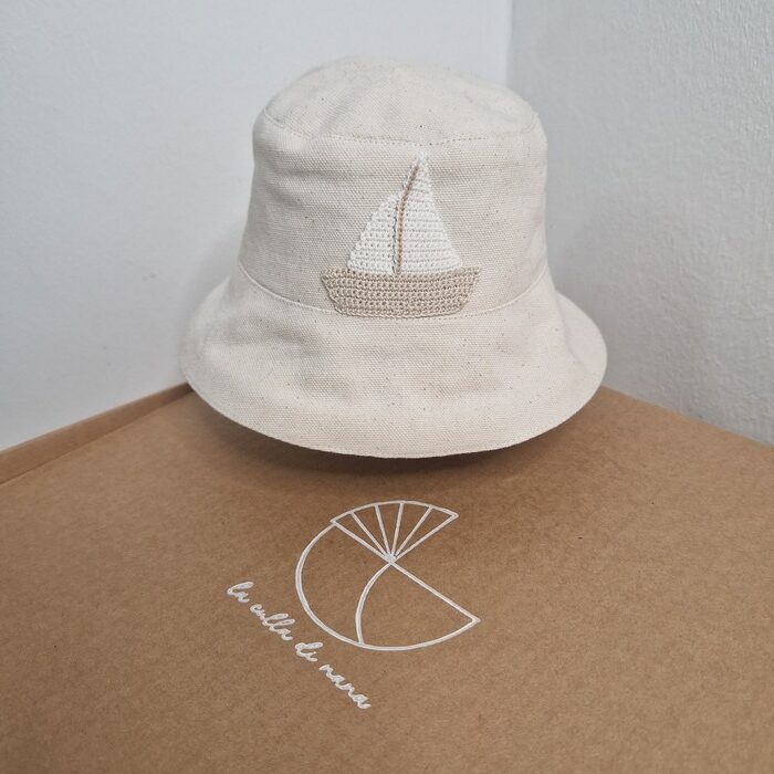 laculladinana_cap_barchetta