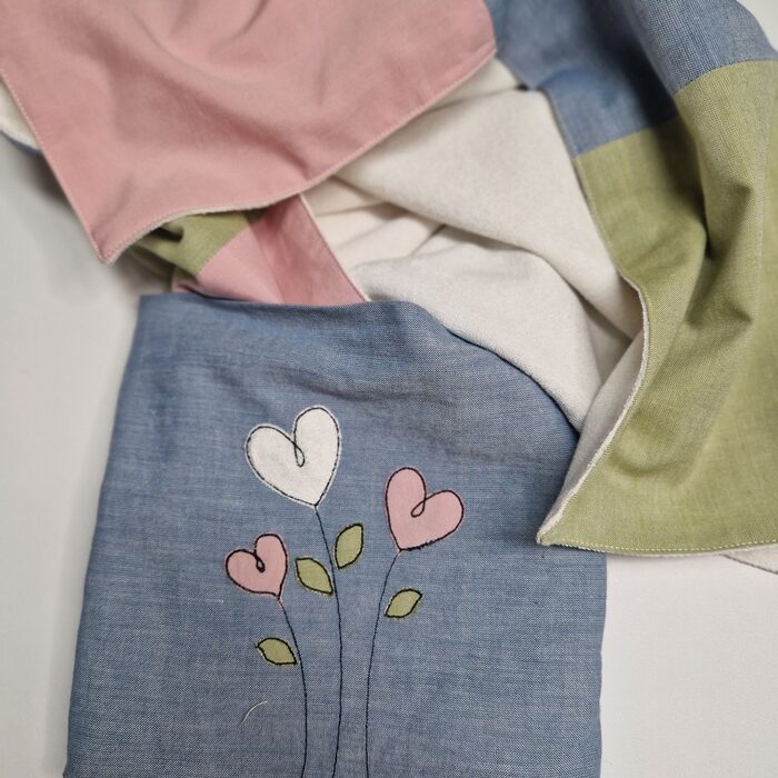 laculladinana_pillow_cuori